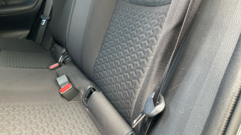 Toyota Yaris Cross 1.5 Hybrid Design 5dr CVT Hybrid Estate